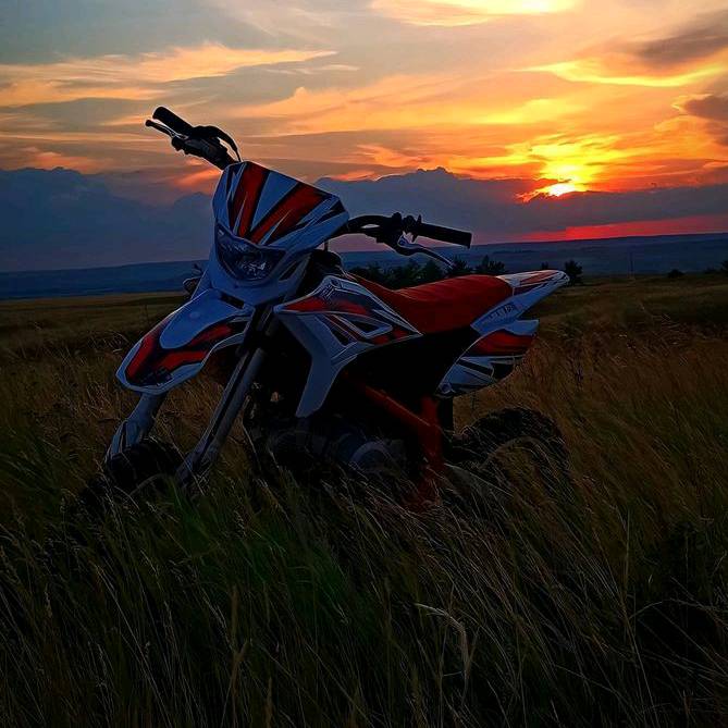 🕷🕸Śãbřįňă🕸🕷️🌩️