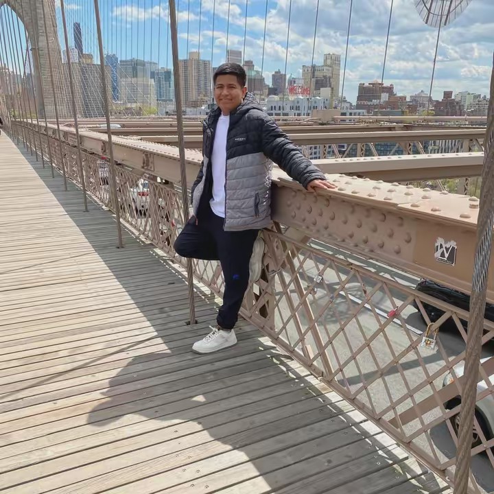 Bryan Lucero🇺🇸🇪🇨