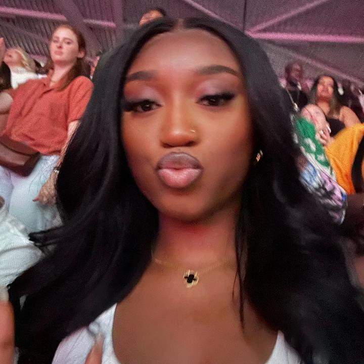 𝐙𝐞𝐧𝐳𝐞́