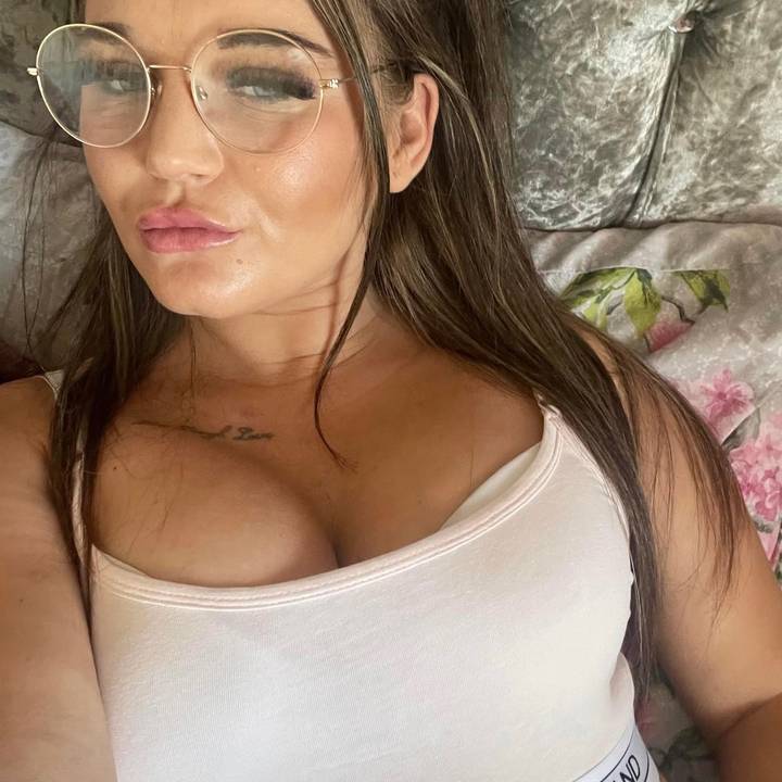 🤶🎁Nat’s wax and relax 🎁🤶