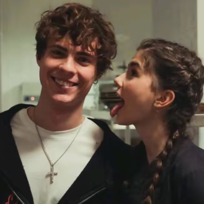 Бедные смеются/богатые плачут