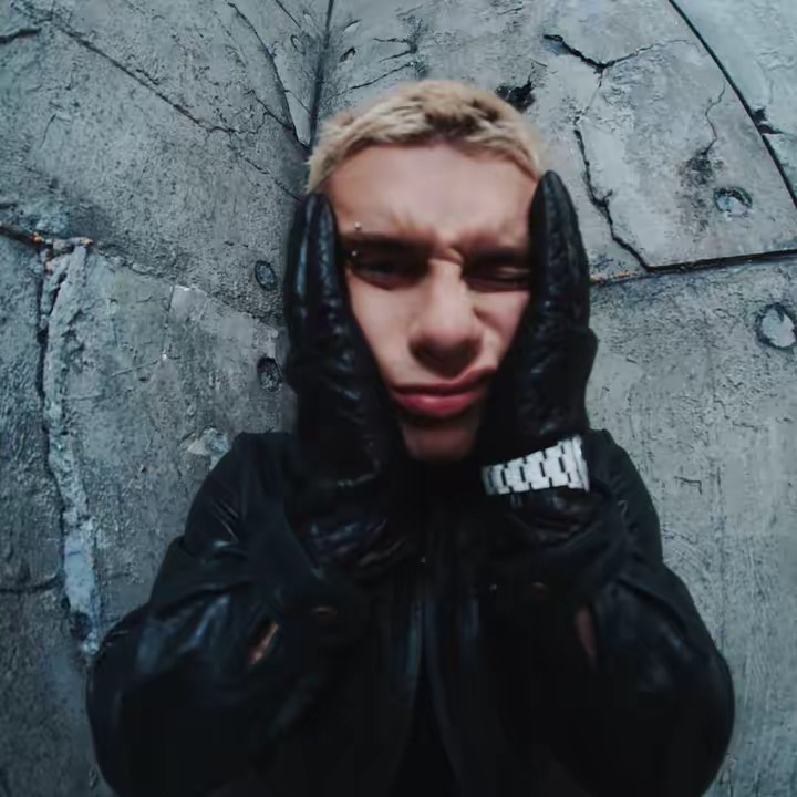 Gavin Magnus