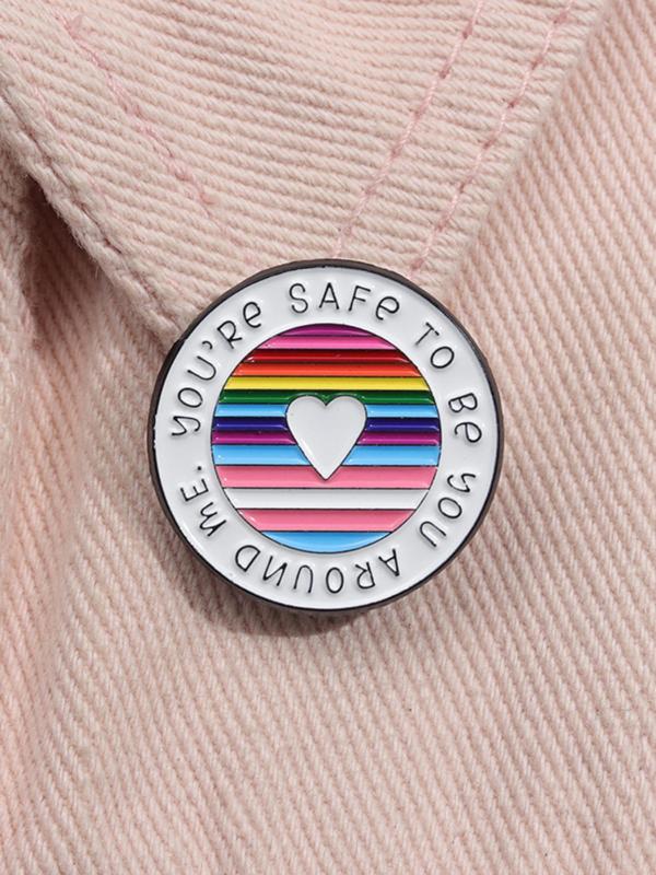 Letter & Heart Love Design Brooch, Round Shaped Enamel Alloy Brooch Pin French Pin for Women & Men, Pride 2025, LGBTQ, Fashion Accessory Brooch for Daily Bag Decor, Trendy Versatile All-match Brooch for Birthday Gift