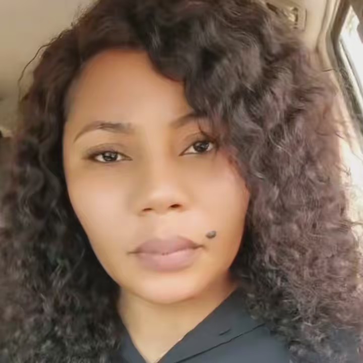 Queen Rita Nayah backup