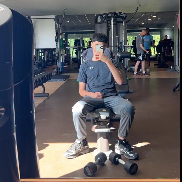 yigit👨🏻‍🦯‍➡️