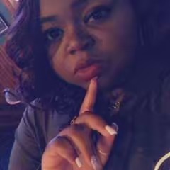 Daniella Living Life