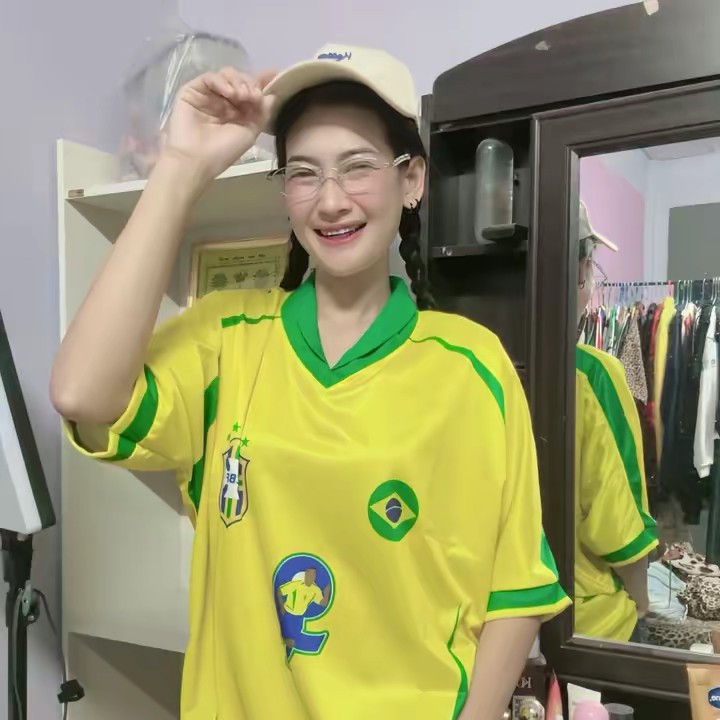 คุณป้าหมื่นล้าน(2.4M)🇹🇭