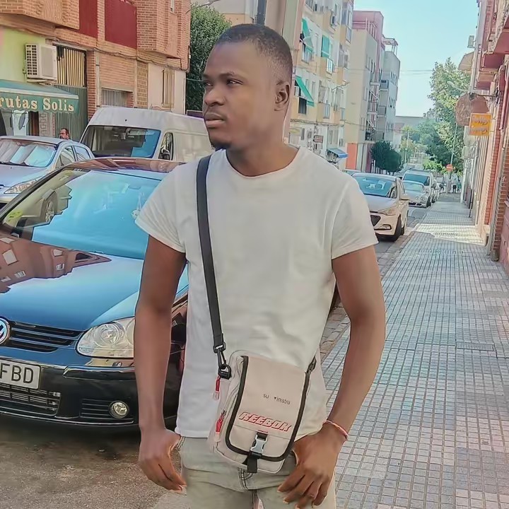 l'homme fort 🇲🇱🇩🇿🇲🇷🇪🇸✅