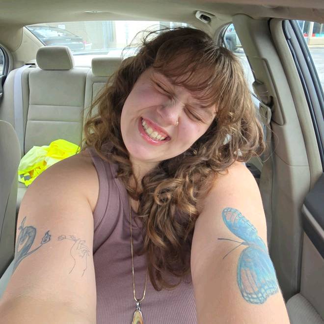 Eileen | SAHM🍃| unfiltered