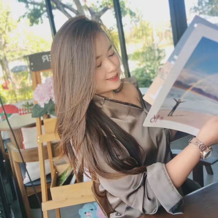 ฮันนี่พูดไปโน่น🐝