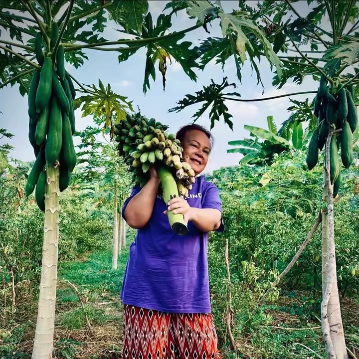 ยายเดือนเด้อออ