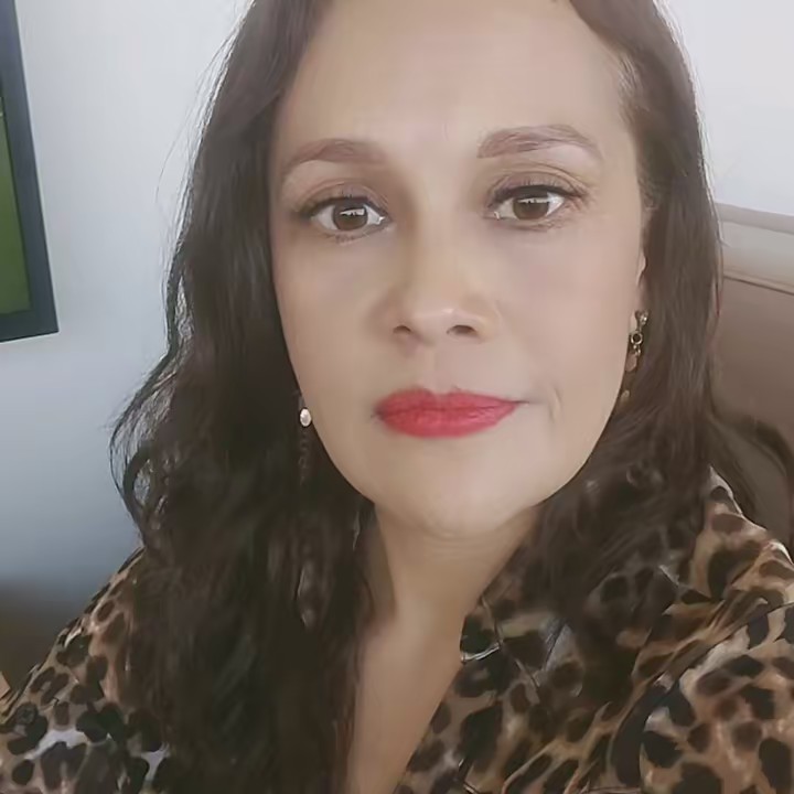 🦋🦋🦋 Carmen Bran