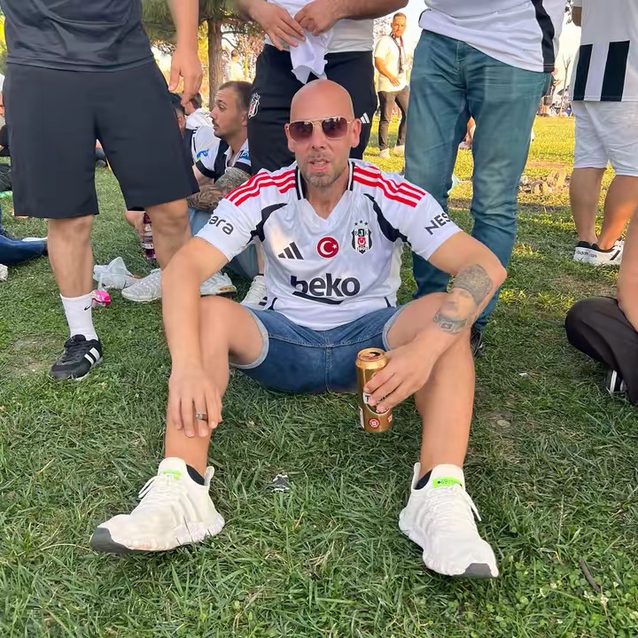 burak🦅🖤Besiktas🤍🦅
