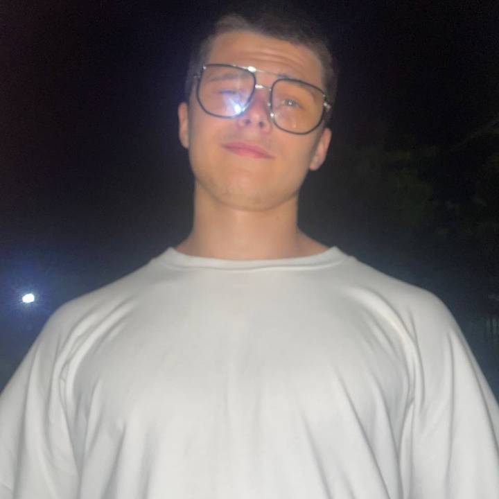 ДеловойБутуз24