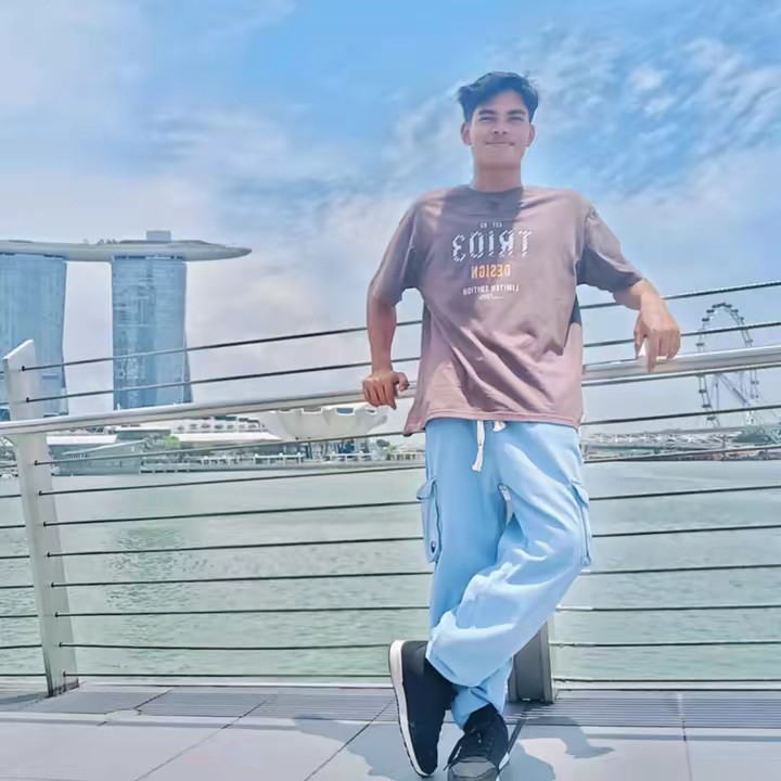 🇲🇲🖤Aungkyaw 🇸🇬(Tiger)