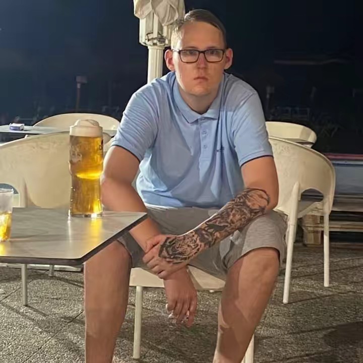 Anthony1872🇬🇧🏴󠁧󠁢󠁳󠁣󠁴󠁿