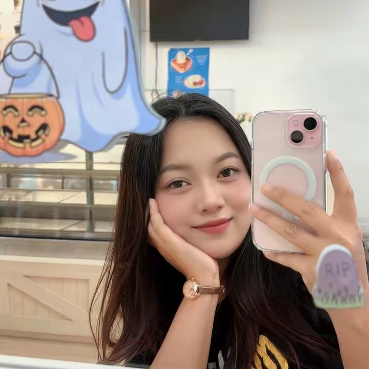 ปลาวาฬรีวิว🌈🐯