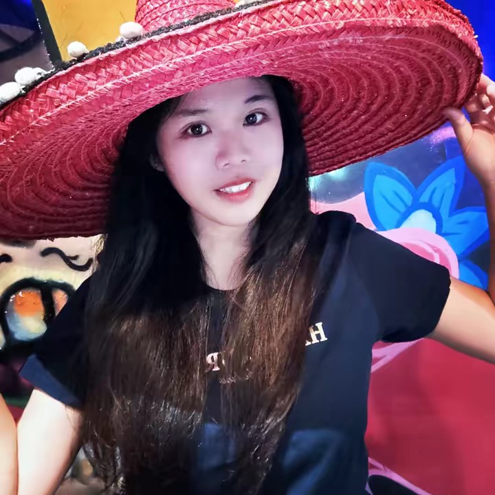 𝐹𝒾𝑒𝓎 🕊️