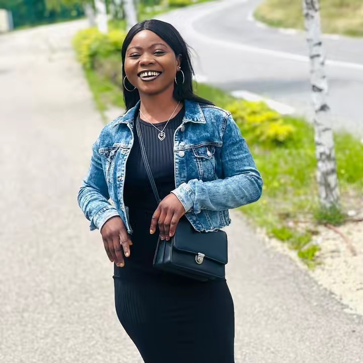 user8218811033118fatoumata