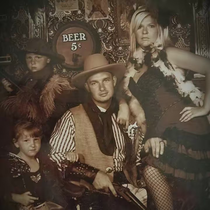 《《Riggs Fam》》