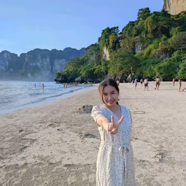 เจ๊ยุ้ย เรื่องผิวผิว