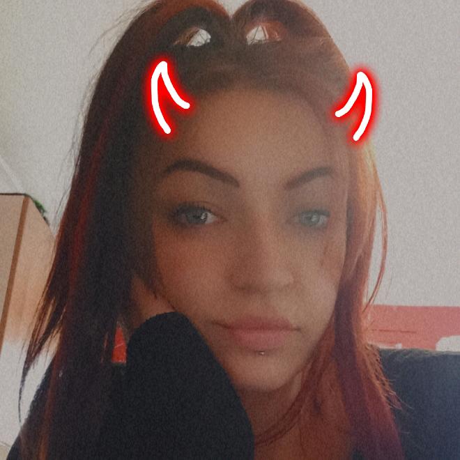 Sarah'Louise 💋💜