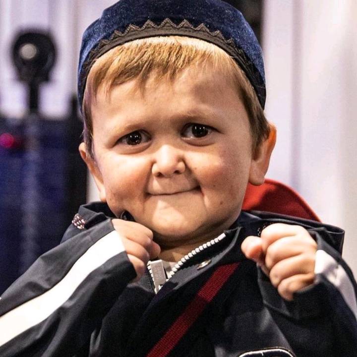 TRENDINGUK | SNEAKERS | UGC