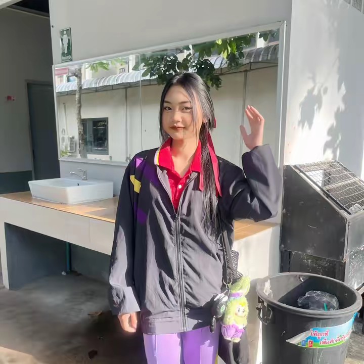 เดีย'ย กิฯ.