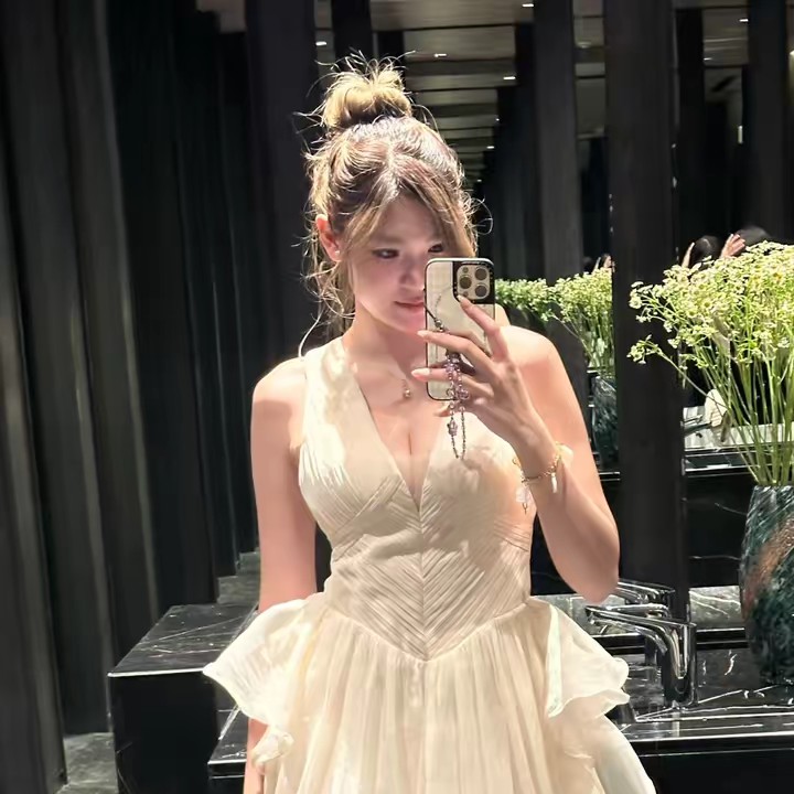 ୨୧ Iris_toeii 🦢♡˚