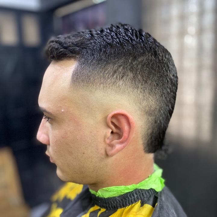 carlucho barbero profesional