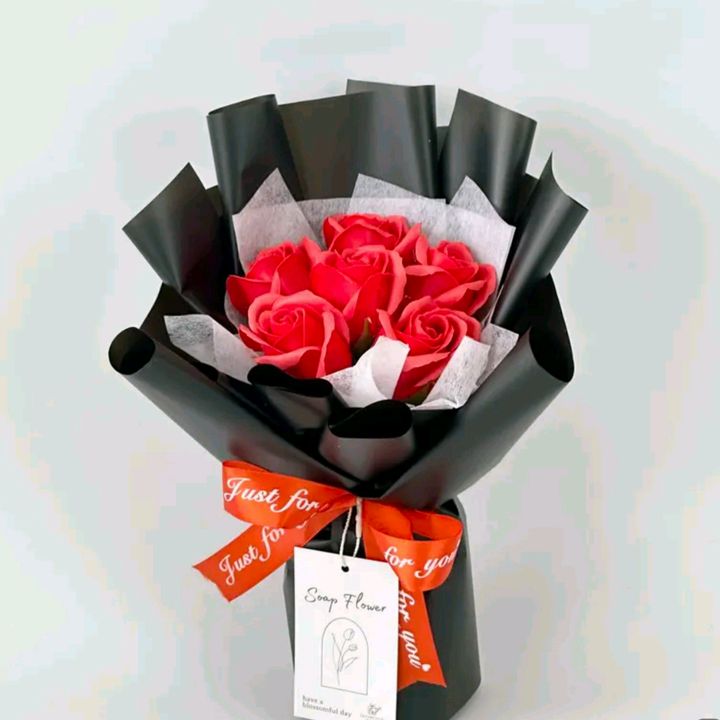 kak shah || BUNGA DAN HADIAH