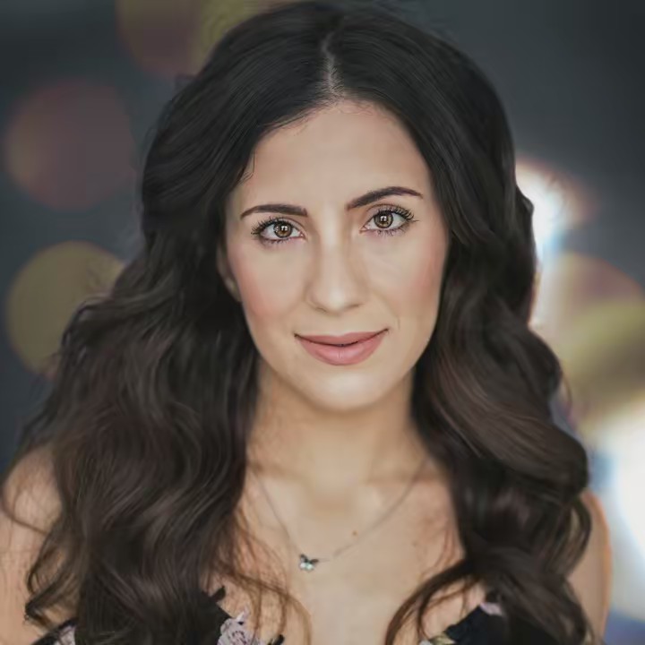 Eliana Ghen