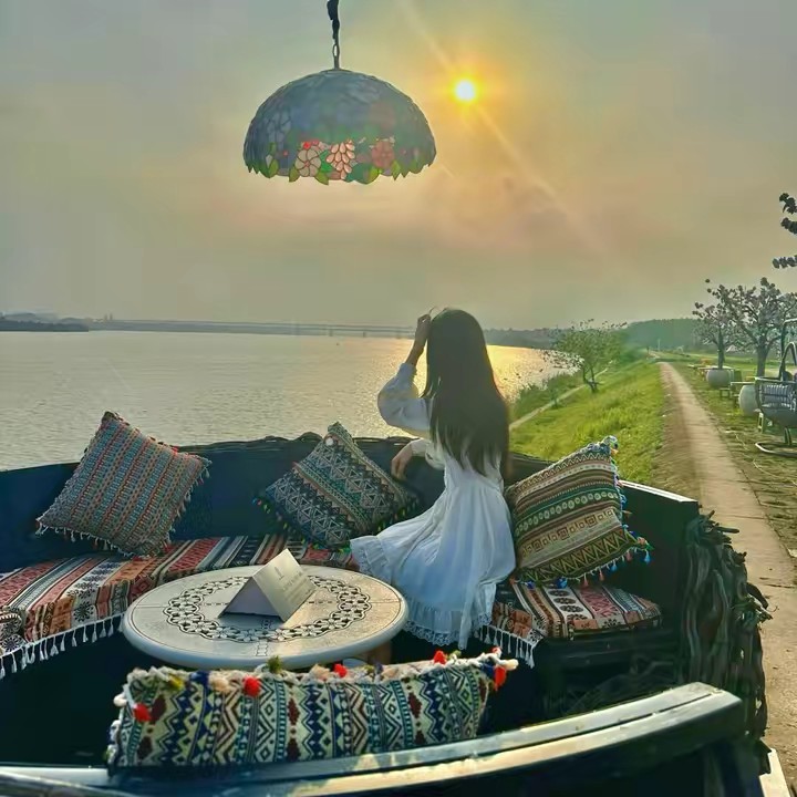 Lê Thị Chinh 👀