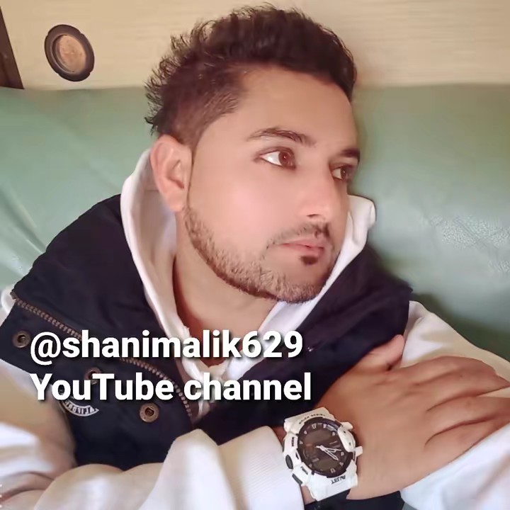 Shani Malik ( Japan Vlogger )