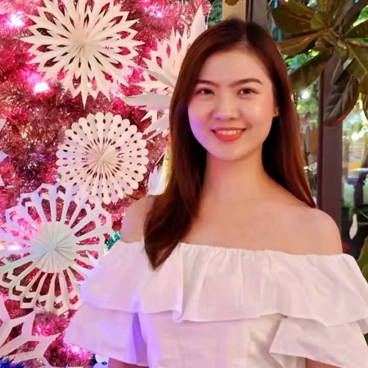 คุณพลอย ของดีบอกต่อ