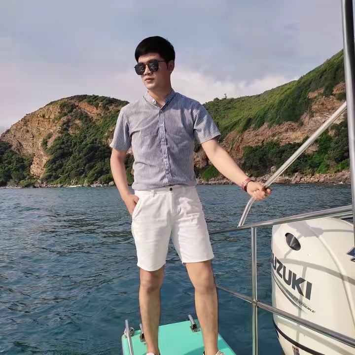 Twenty-Two Shop by Benz