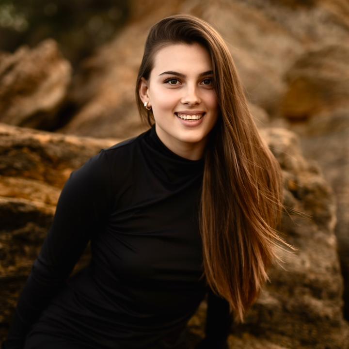 Helen🫦 26.11 B-Day 🎉