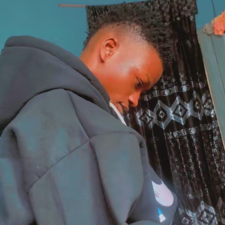 Eri baller ⚽️⚽️⚽️(lioness son)