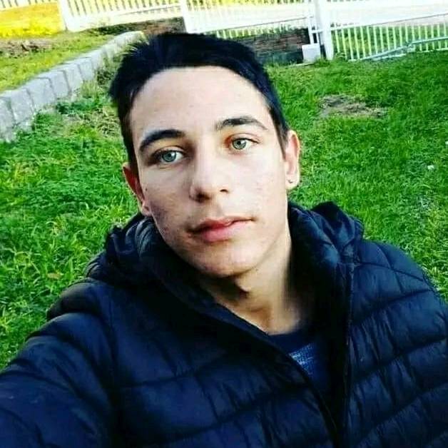 Andrei 🇮🇩🇦🇷🇪🇨🇨🇴🇺🇾