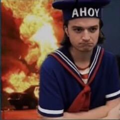 King Bob is smexy 💙💛💙💛💙💛