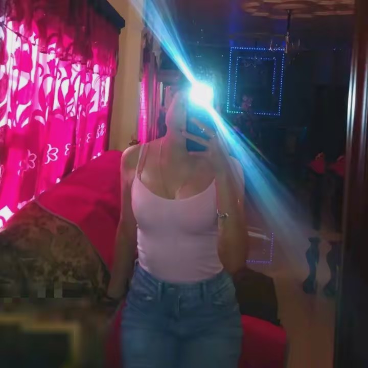 𝐀𝐋𝐄!!🌷🪩🧸🐚