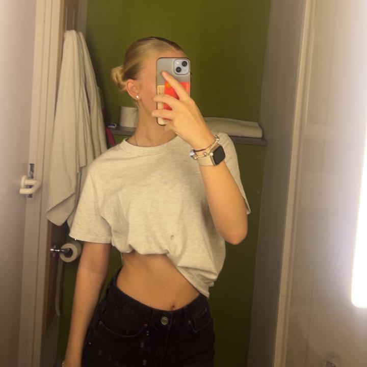 𝓚𝓮𝓵𝓼𝓲𝓮ꨄ