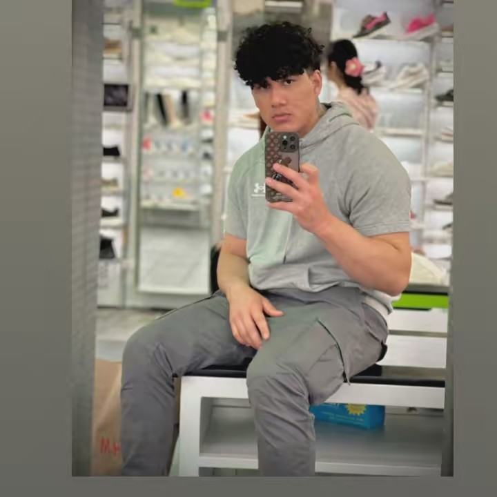 💫👩🏻‍🤝‍👨🏼ꜱʜᴇʀʟɪɴᴅFʀɪᴢ🧸🦂