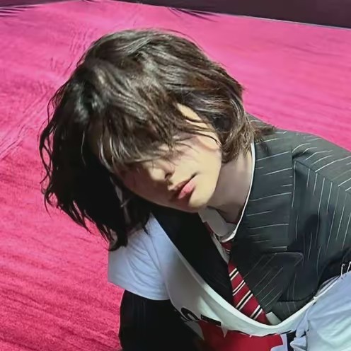 jullia⁸ | ONLY STAY !