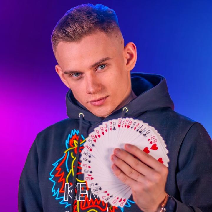 🫸🏻Johnny Macleod🫷🏻