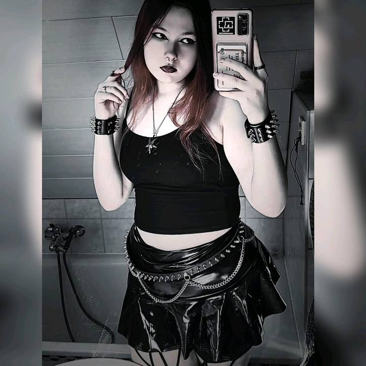 🖤🤘🏼𖤐Lulu𖤐🤘🏼🖤