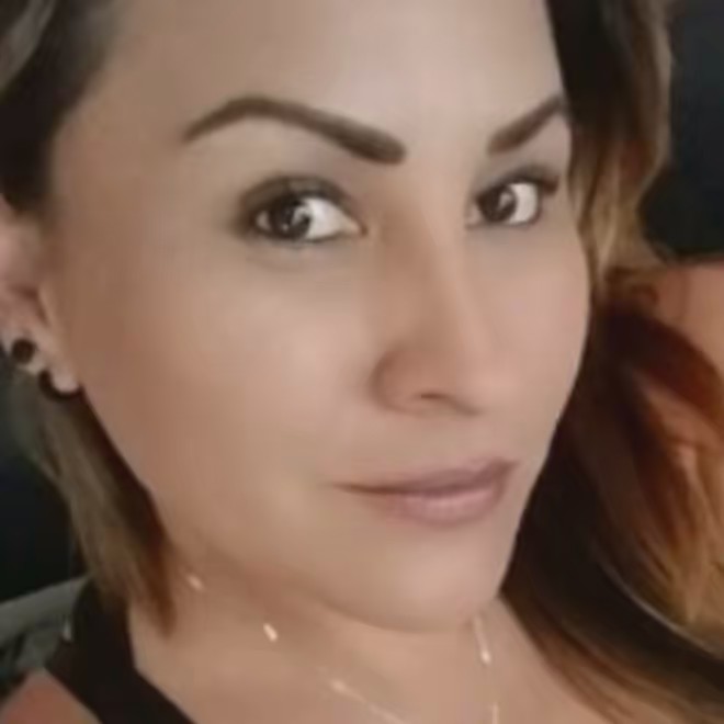 Lupizz Santillan Gom