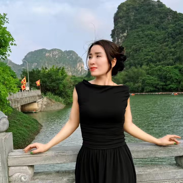Dương Mai Mẹ Thóc 1985