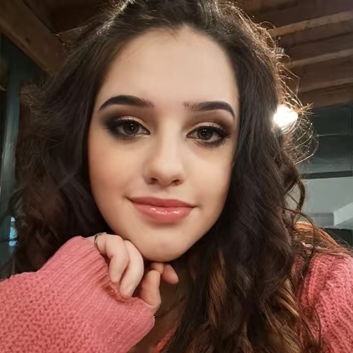 Élise Madeleine💙🍀🍃🦋