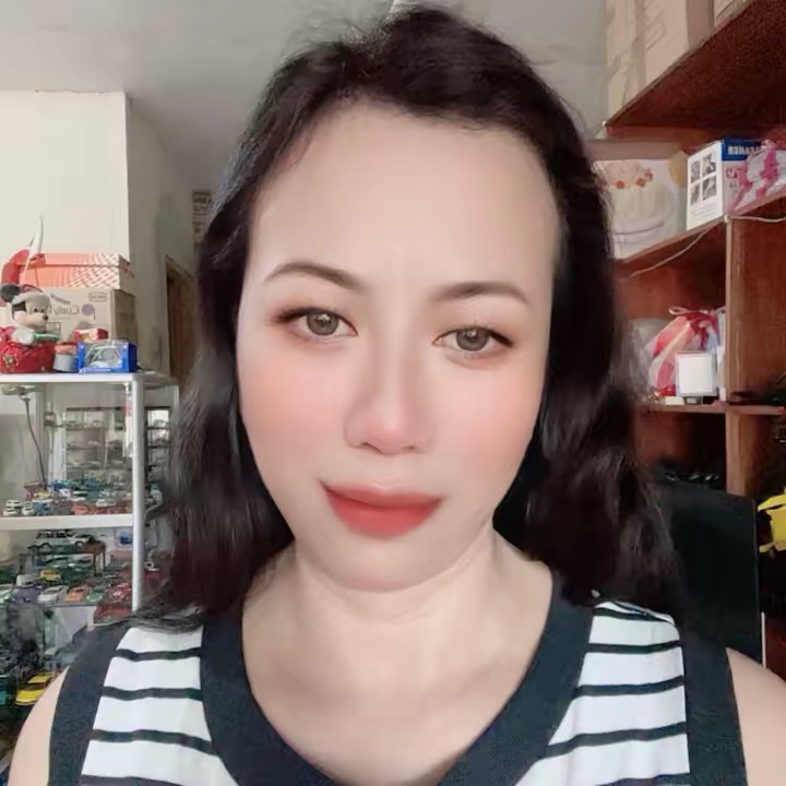 𝓑𝓸𝓷𝓲𝓷𝓪 ♡